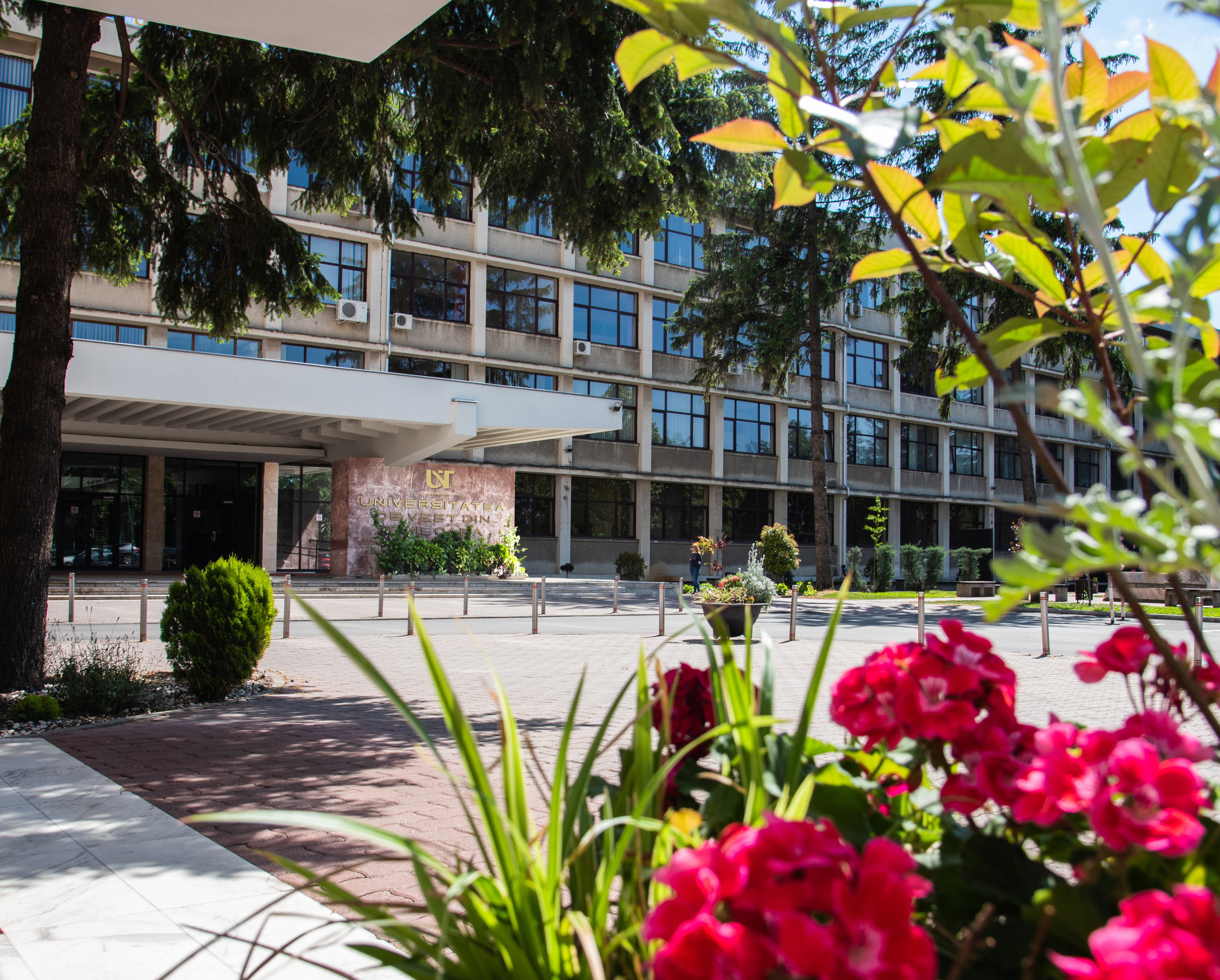 Universitatea de Vest din TImisoara 1 6